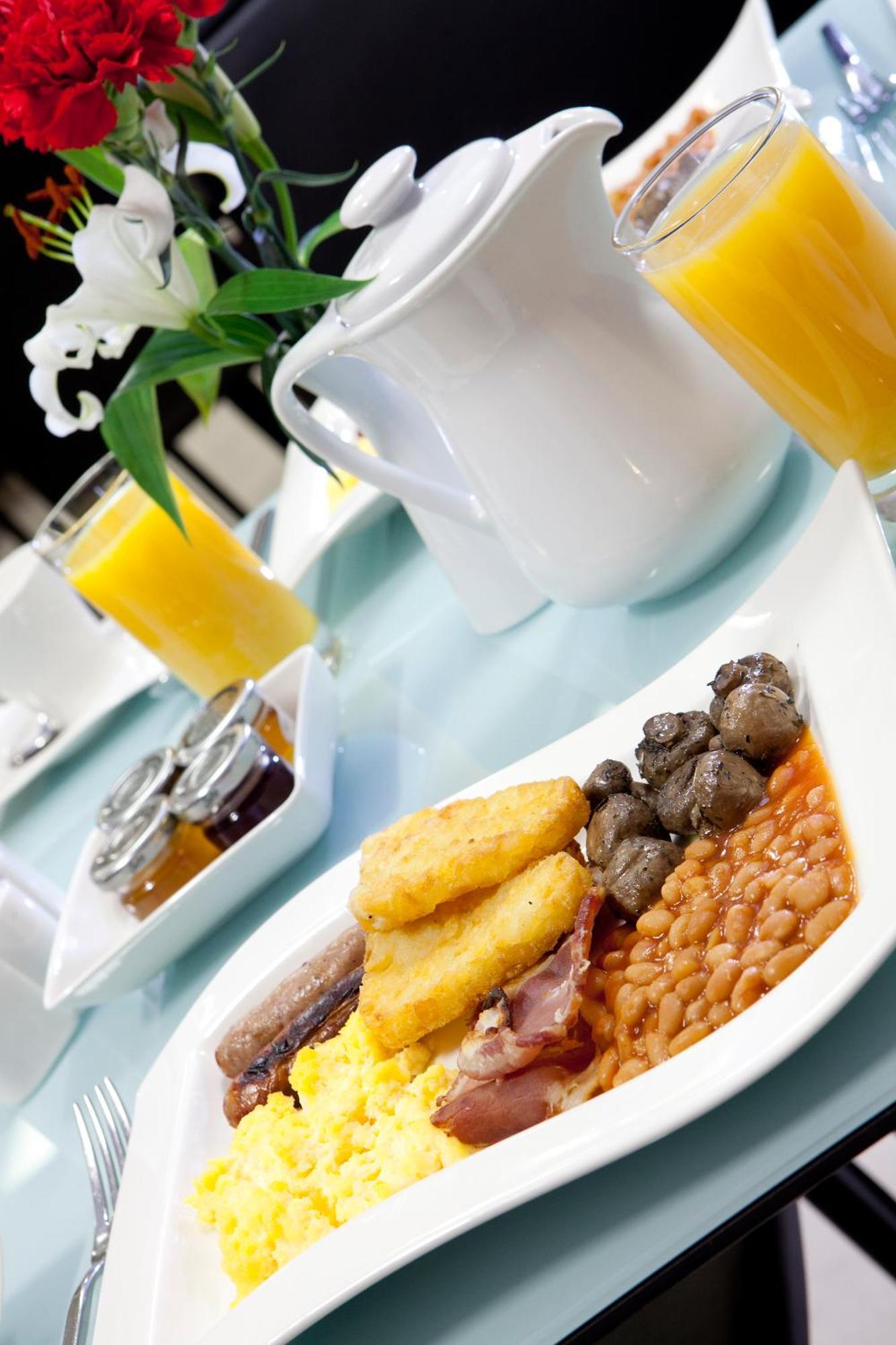 Hotel Park Grand Heathrow 4*