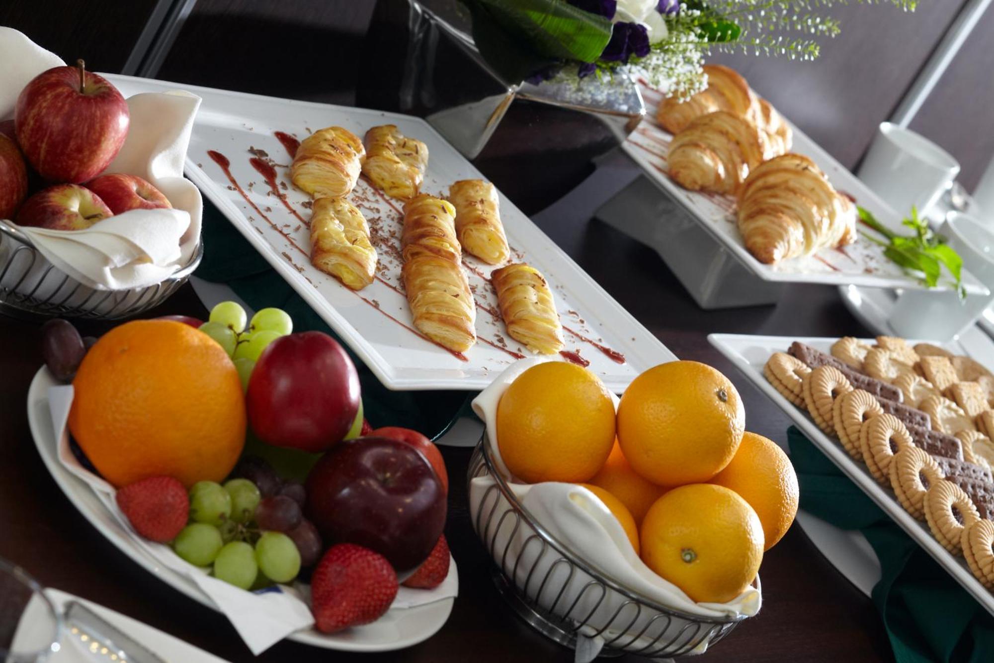 Hotel Park Grand Heathrow 4*