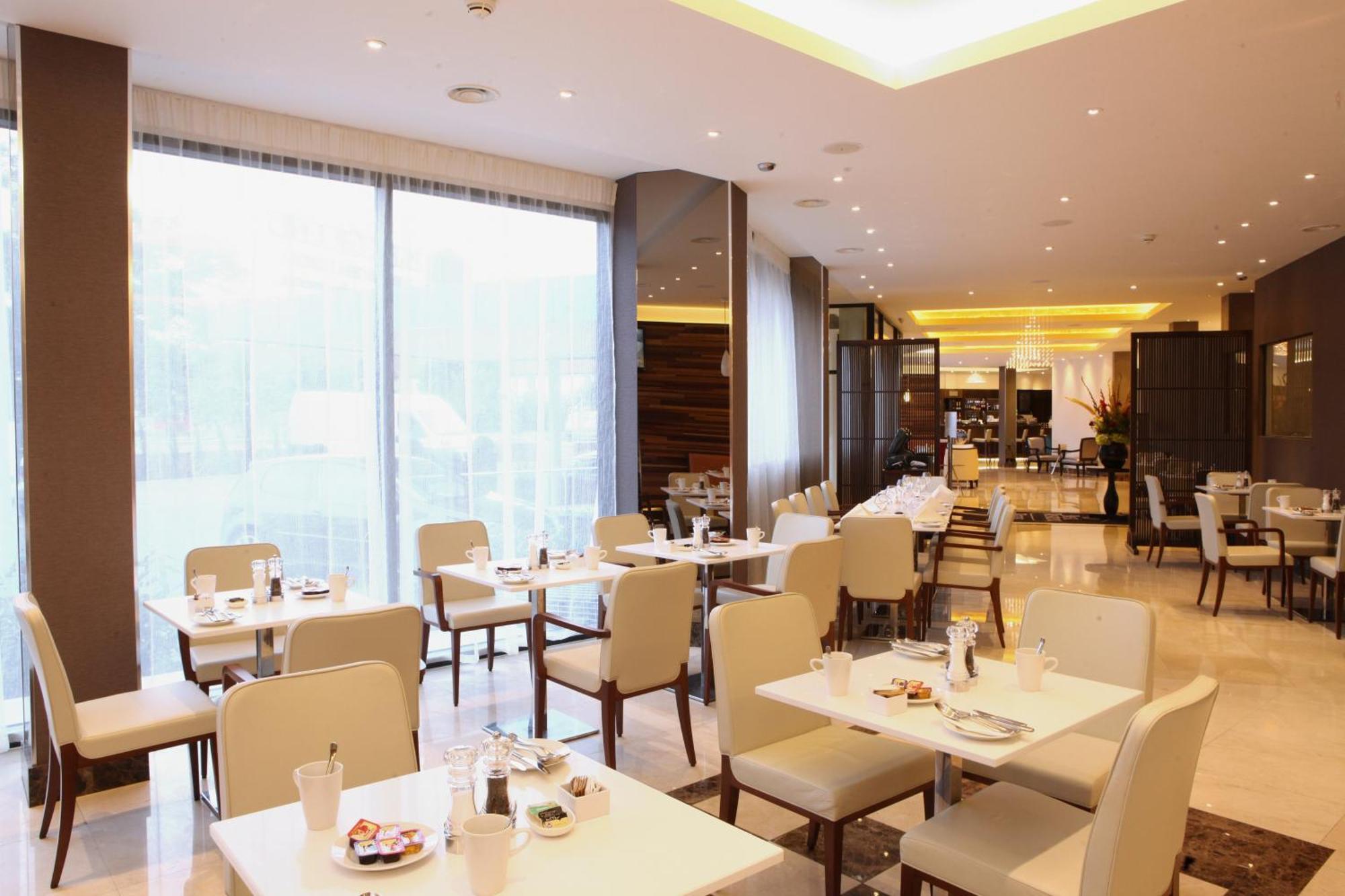 Hotel Park Grand Heathrow Hounslow
