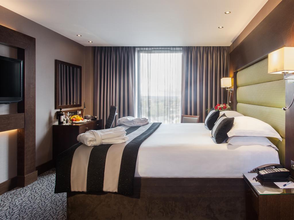 Park Grand Heathrow 4* Hounslow