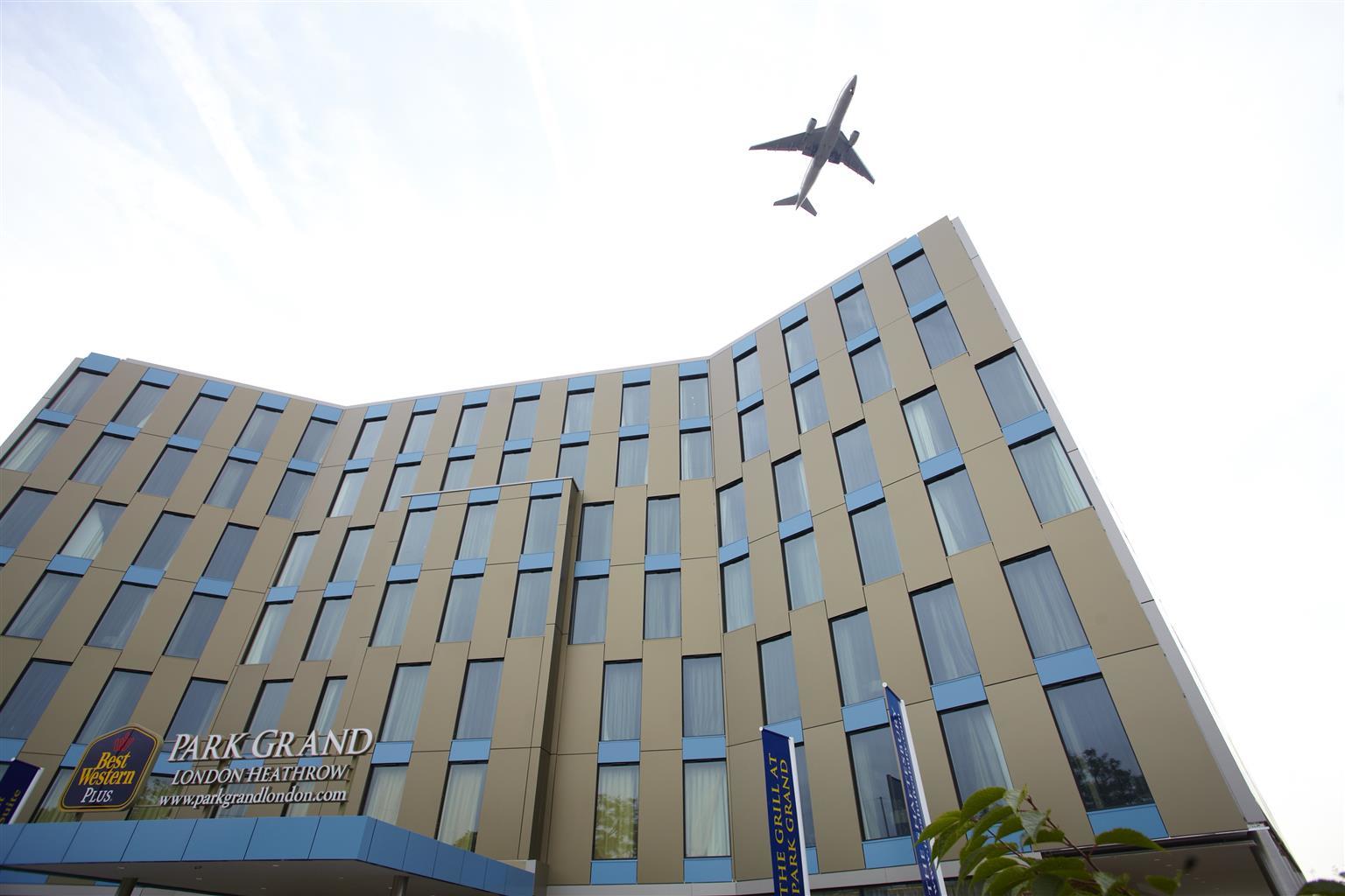 Park Grand Heathrow 4*
