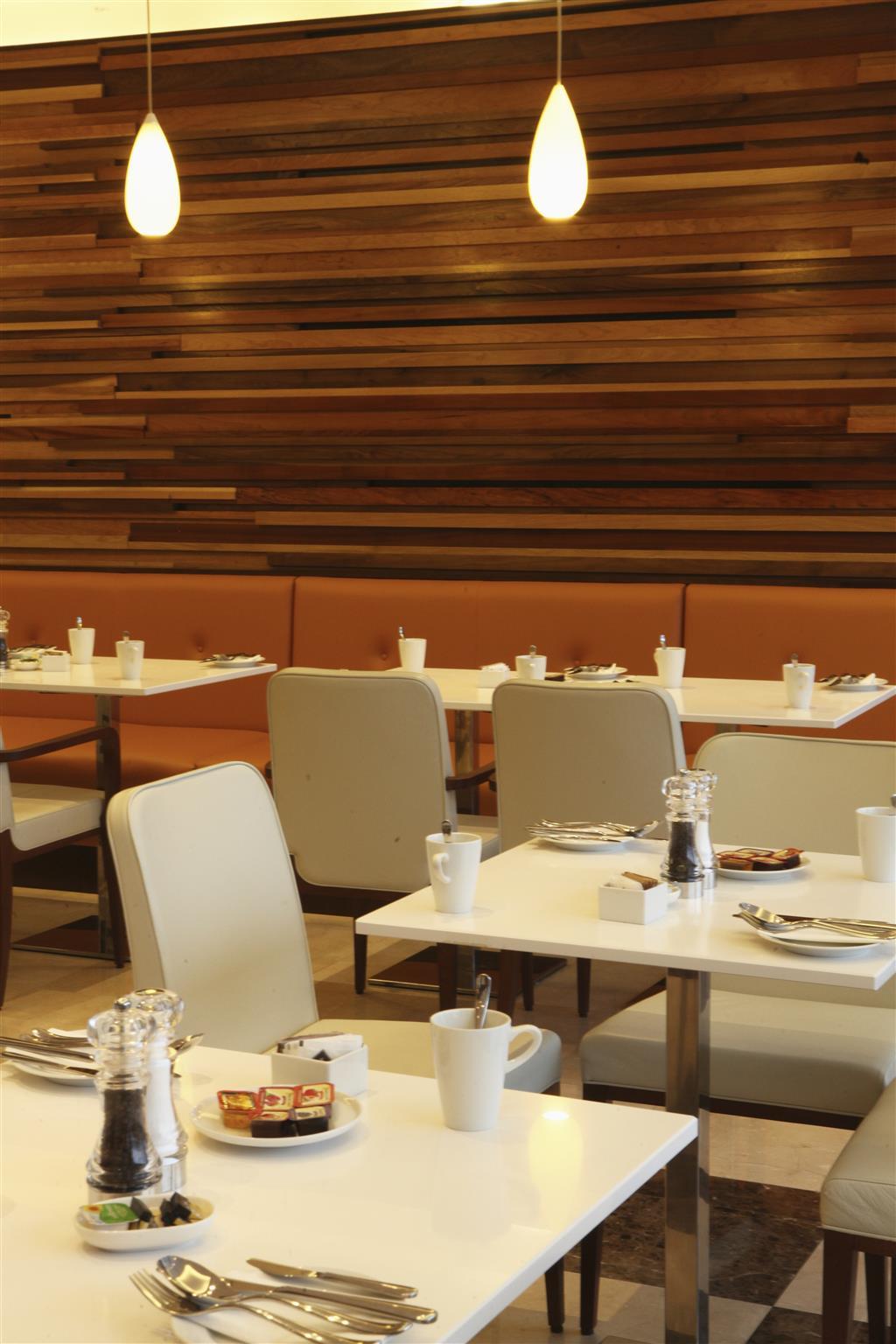 Hotel Park Grand Heathrow