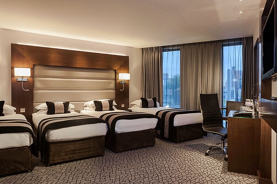 Park Grand Heathrow 4*