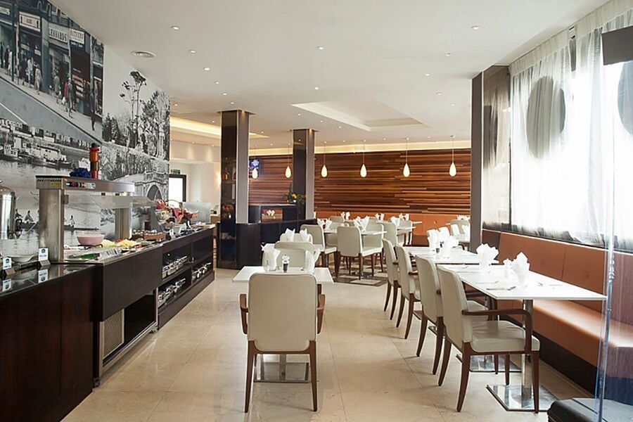 Park Grand Heathrow Hotel Hounslow
