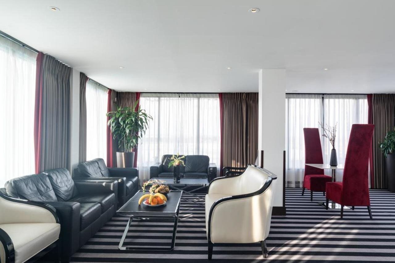 Hotel Park Grand Heathrow